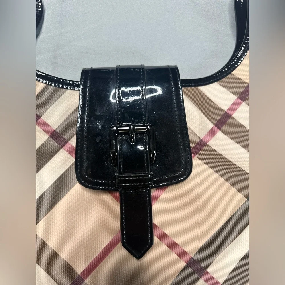 Authentic Burberry Women's Tan and Black Plaid Shoulder Bag - Picture 4 of 11